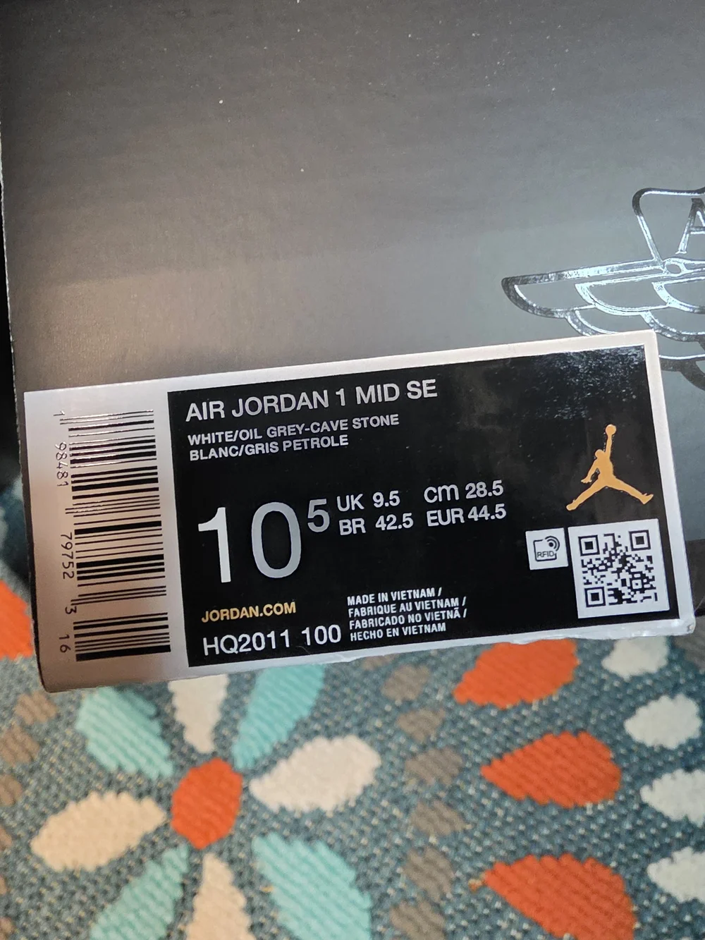 Nike Air Jordan 1 Mid SE - White/Cave Stone/Dark Sulfur/Oil Grey